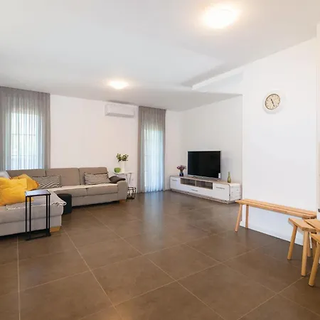 Luxurious In Prázdninový dům *
